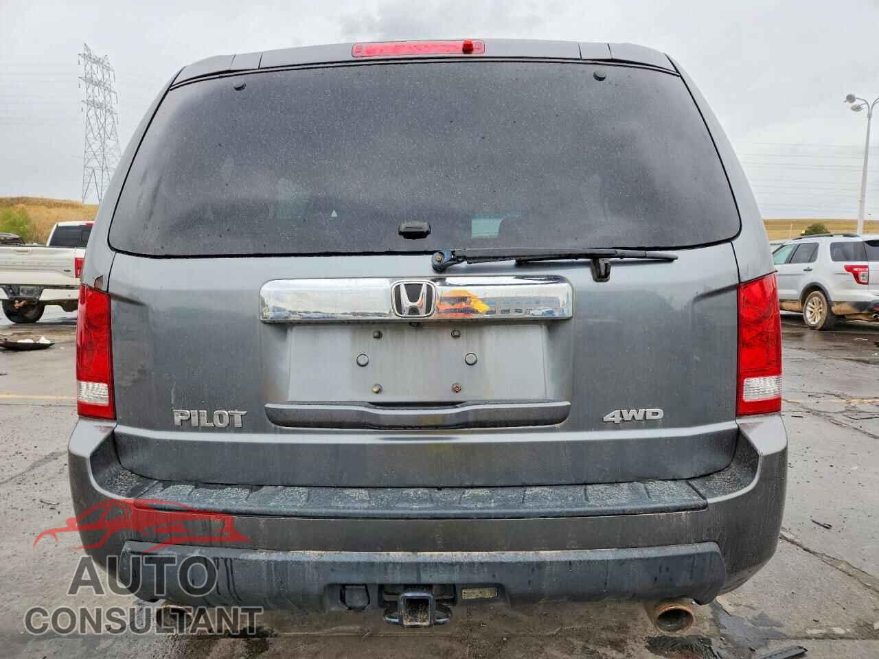 HONDA PILOT 2011 - 5FNYF4H57BB060032