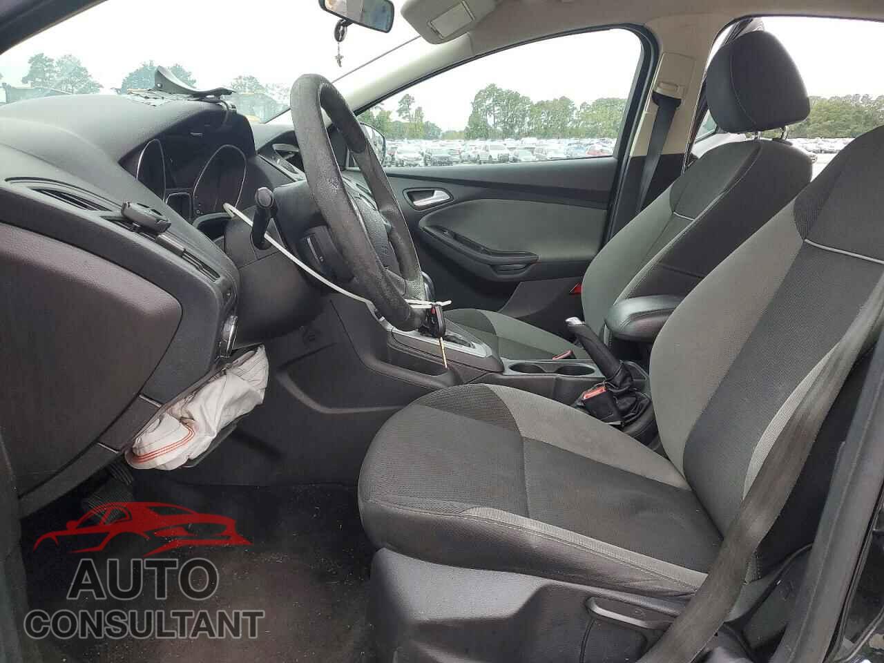 FORD FOCUS 2014 - 1FADP3F23EL414960