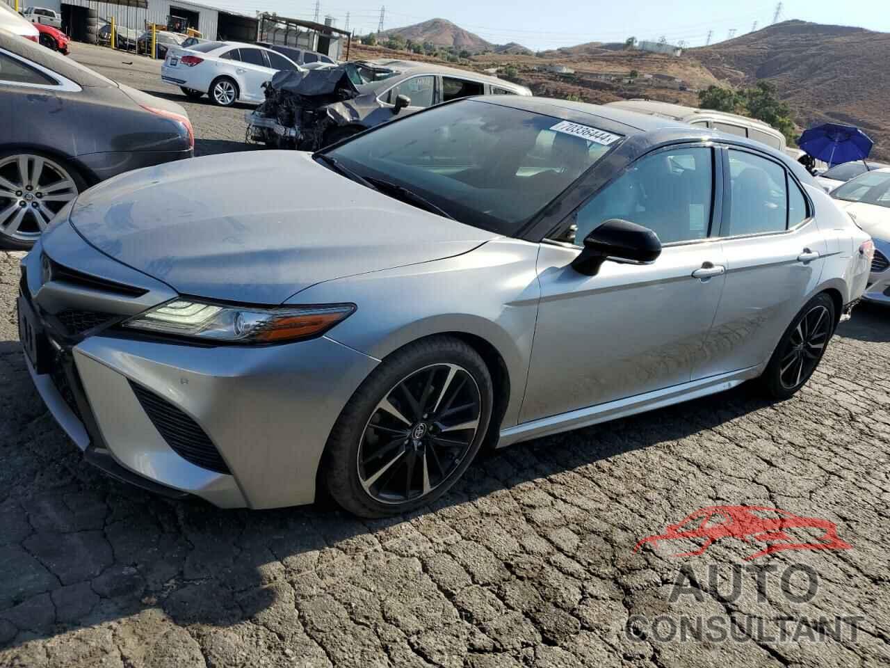 TOYOTA CAMRY 2018 - 4T1BZ1HK5JU019823