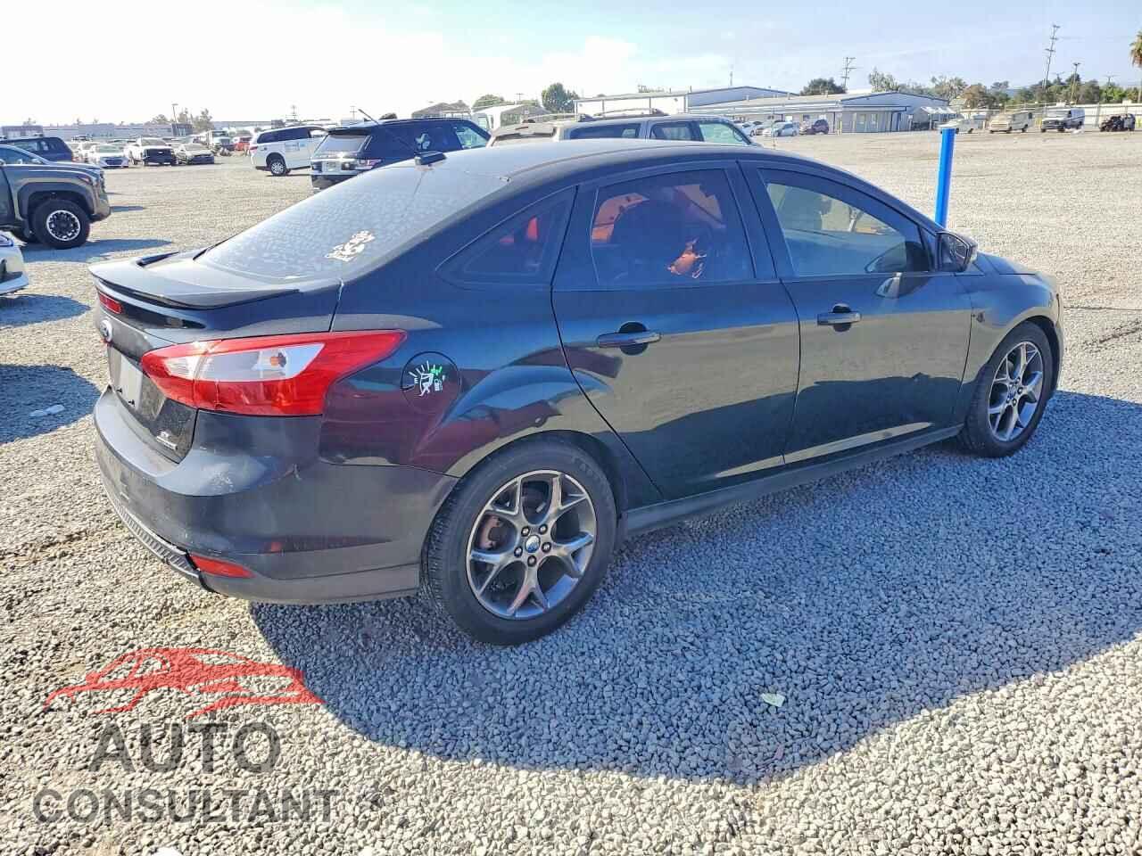 FORD FOCUS 2013 - 1FADP3F27DL205512