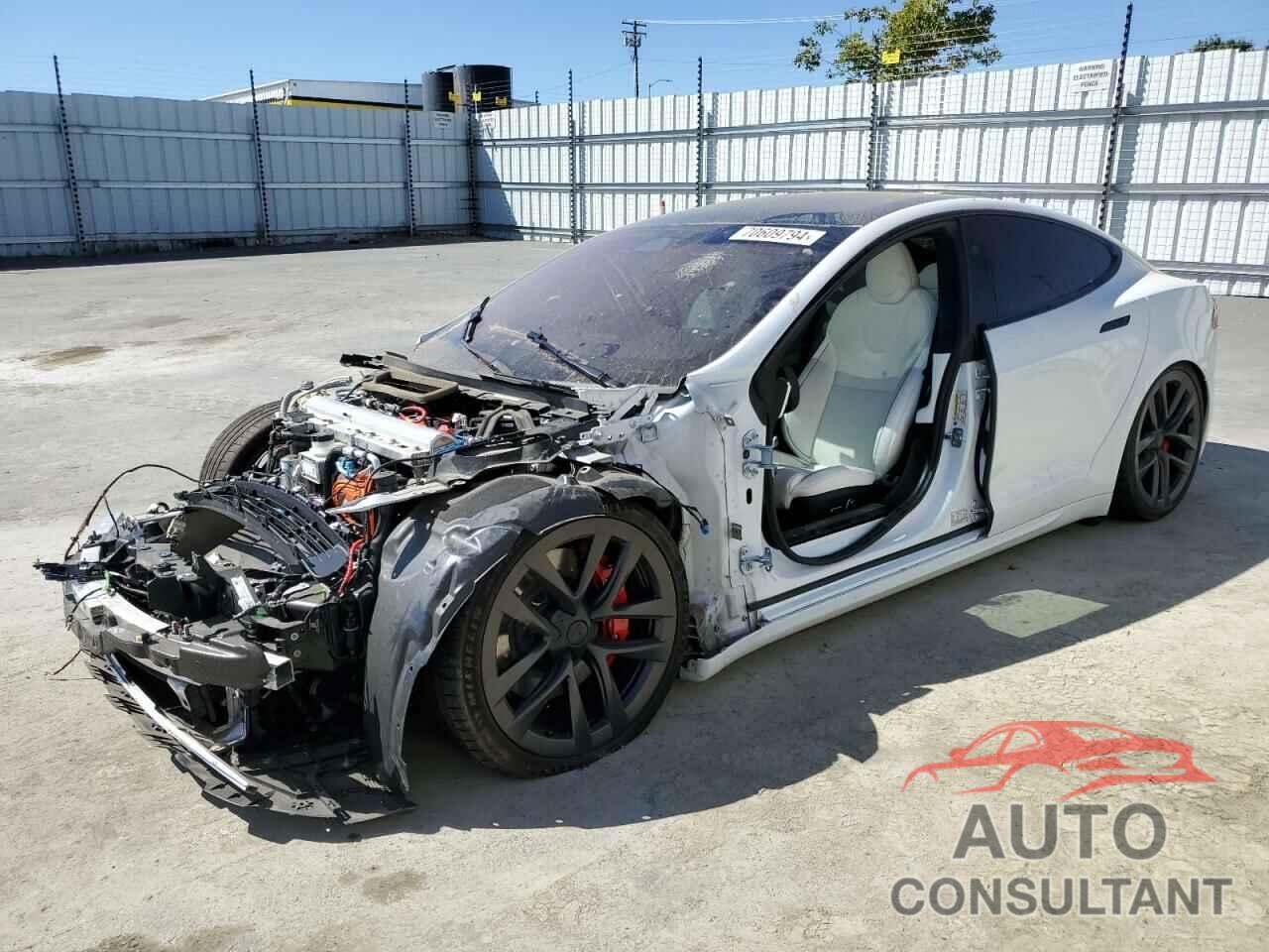 TESLA MODEL S 2023 - 5YJSA1E67PF525531