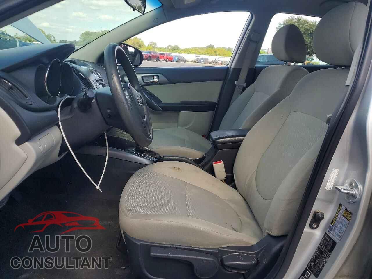 KIA FORTE 2013 - KNAFU4A20D5724069