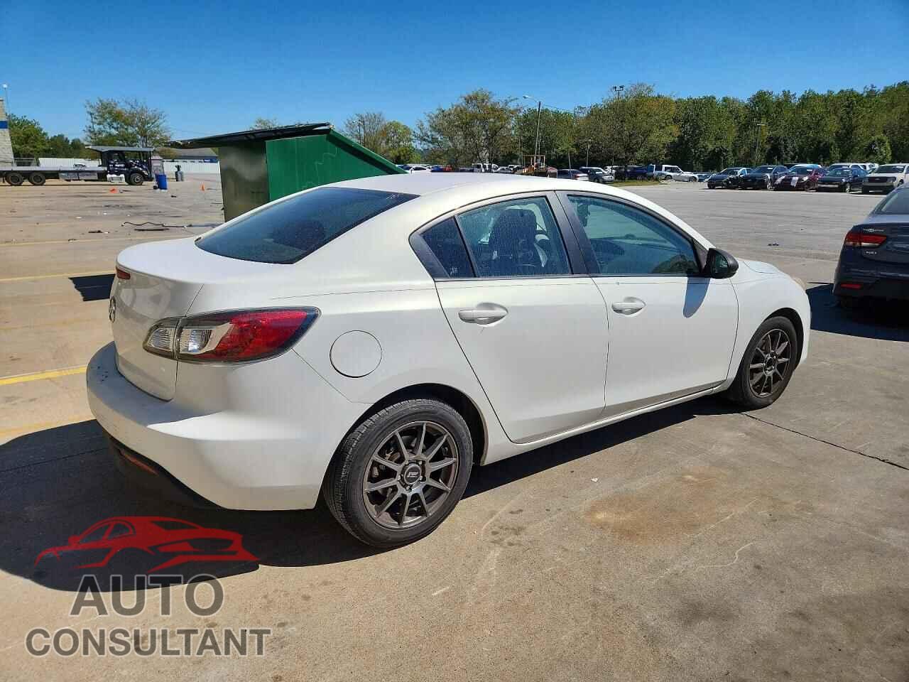 MAZDA 3 2011 - JM1BL1VF3B1387594