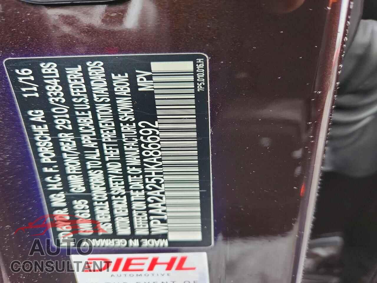 PORSCHE CAYENNE 2017 - WP1AA2A25HKA86692