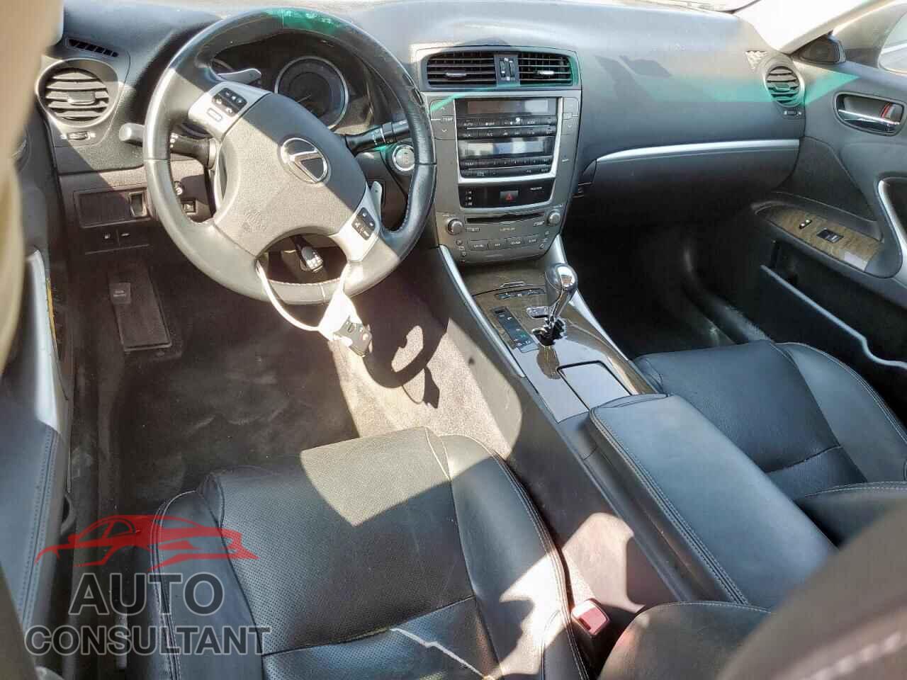 LEXUS IS 2011 - JTHBF5C21B5151824