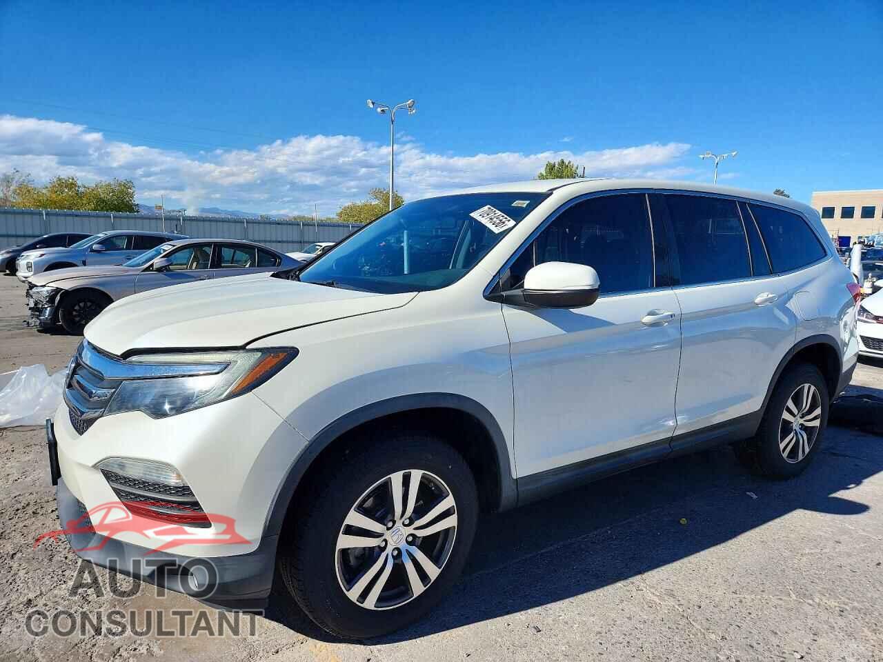 HONDA PILOT 2017 - 5FNYF6H31HB034108