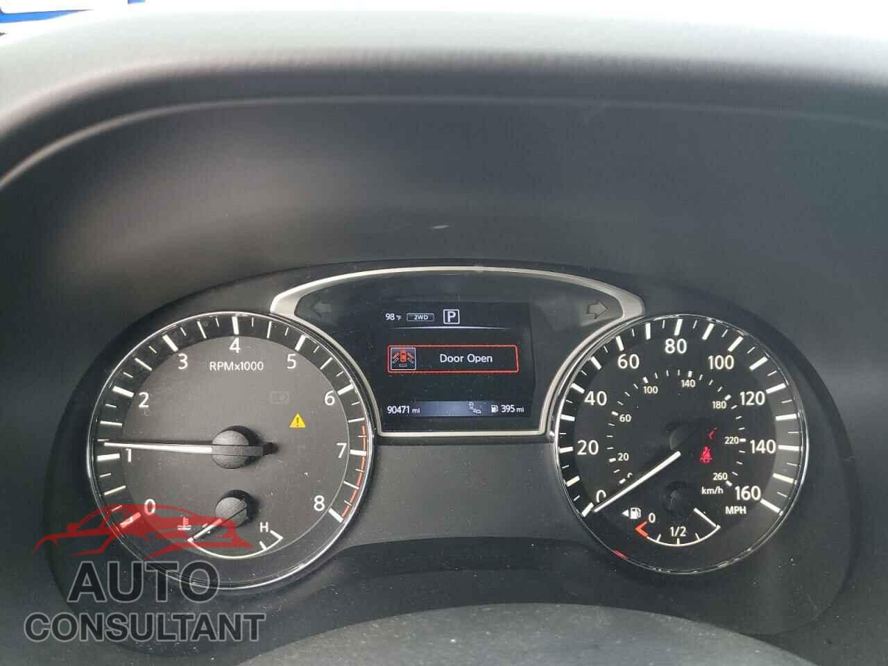 NISSAN PATHFINDER 2017 - 5N1DR2MM2HC682594