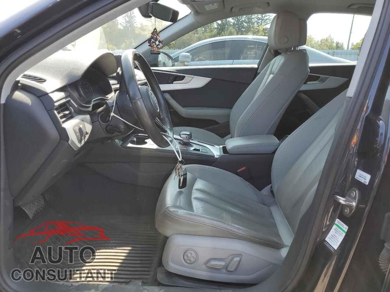 AUDI A4 2018 - WAUANAF45JA136008
