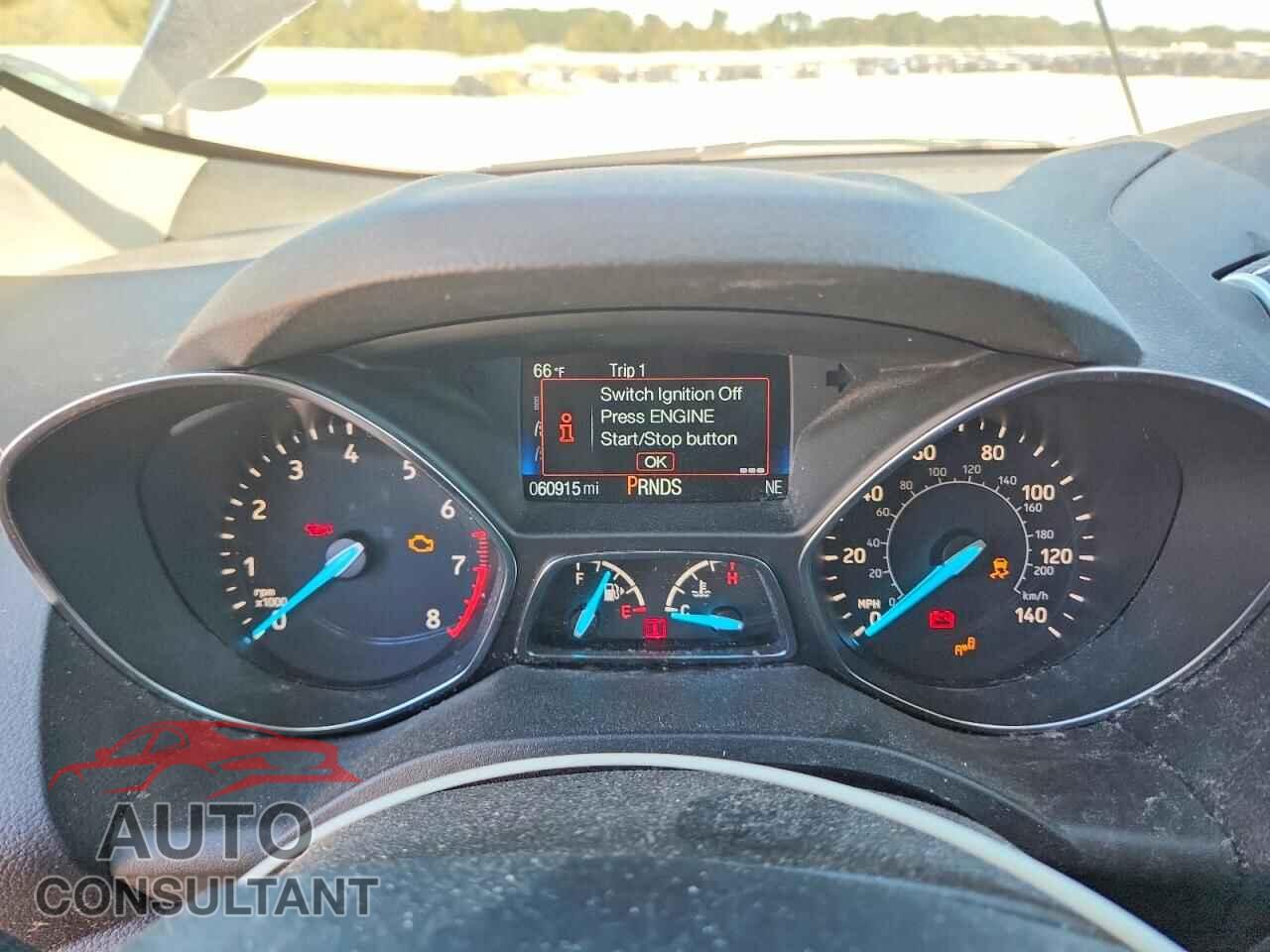 FORD ESCAPE 2018 - 1FMCU9J90JUC33644