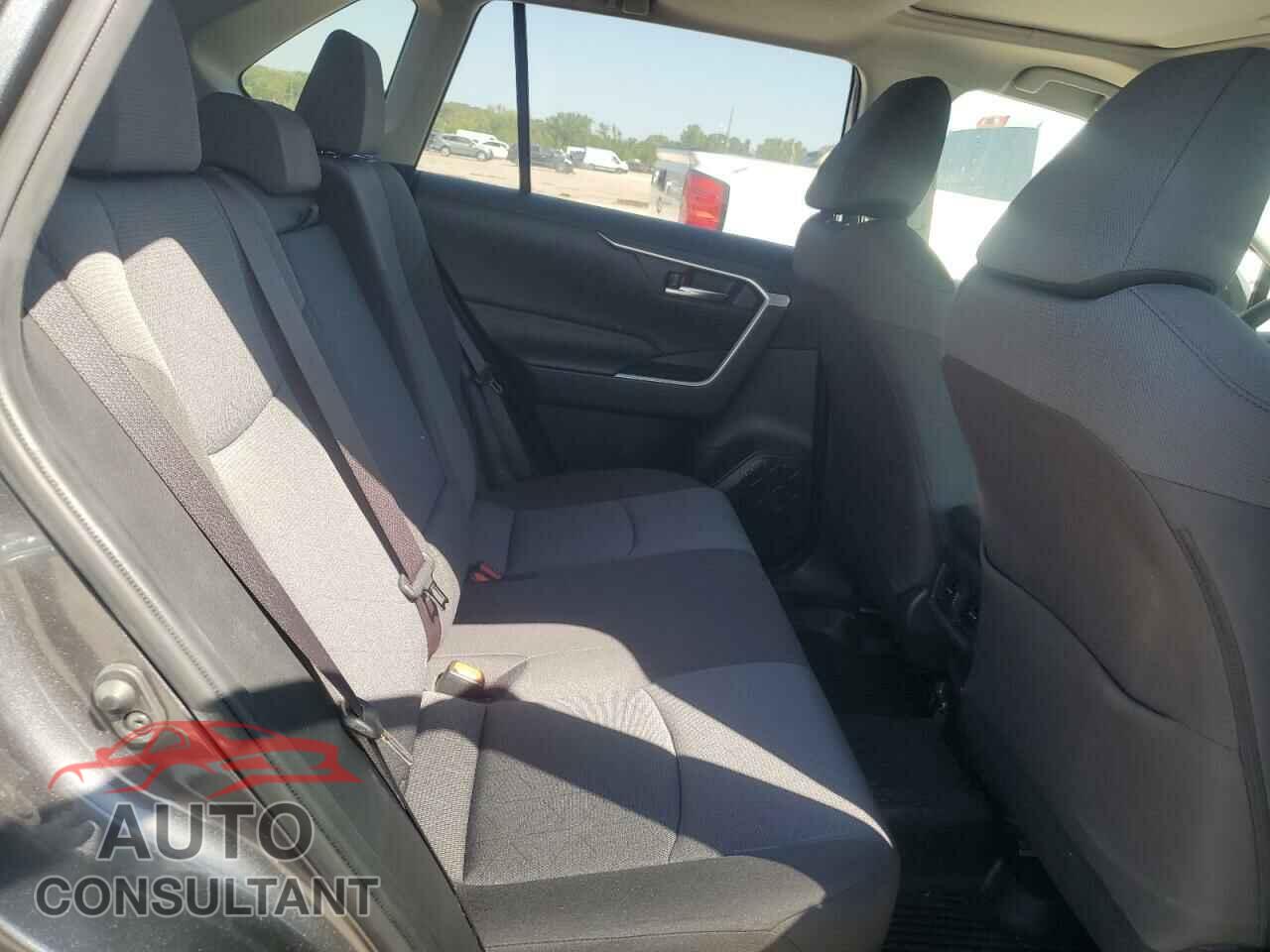 TOYOTA RAV4 2019 - JTMP1RFV6KD521464