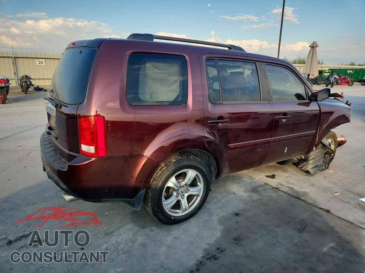 HONDA PILOT 2013 - 5FNYF3H50DB018959
