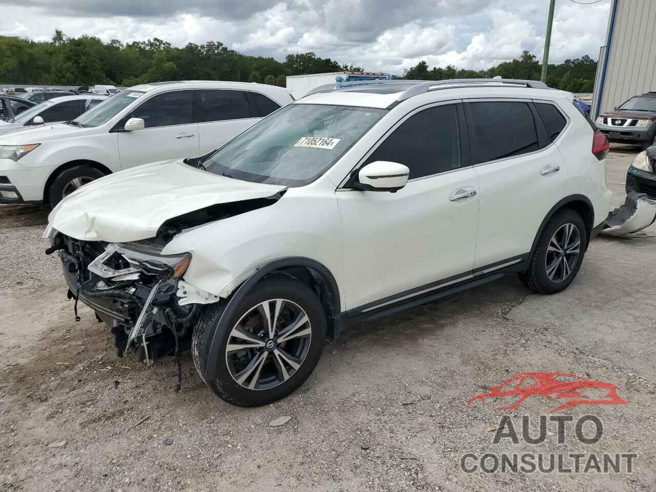 NISSAN ROGUE 2017 - 5N1AT2MT3HC844339