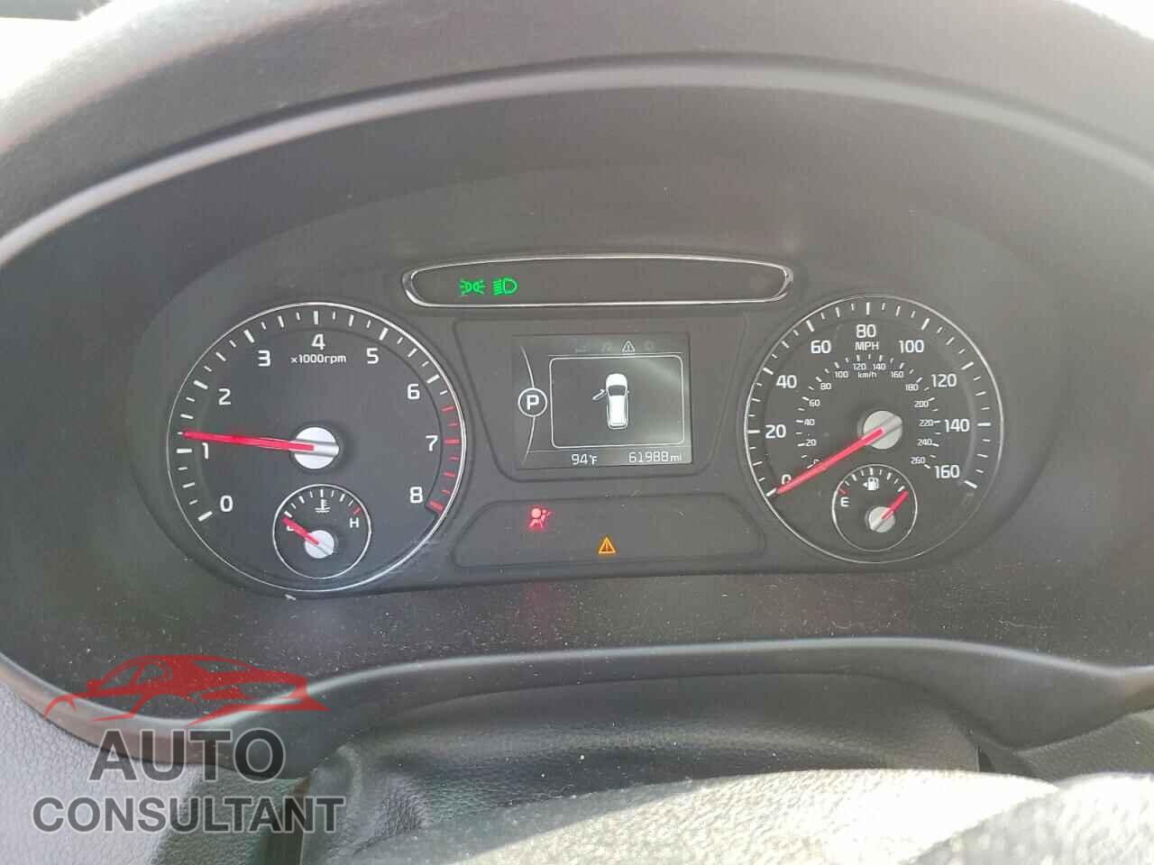 KIA SORENTO 2018 - 5XYPGDA32JG347013