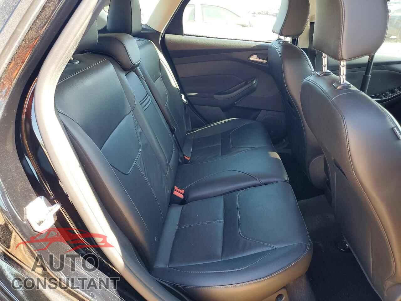 FORD FOCUS 2016 - 1FADP3N29GL374792
