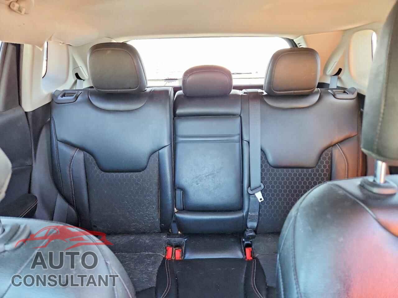JEEP COMPASS 2018 - 3C4NJDBB7JT423333