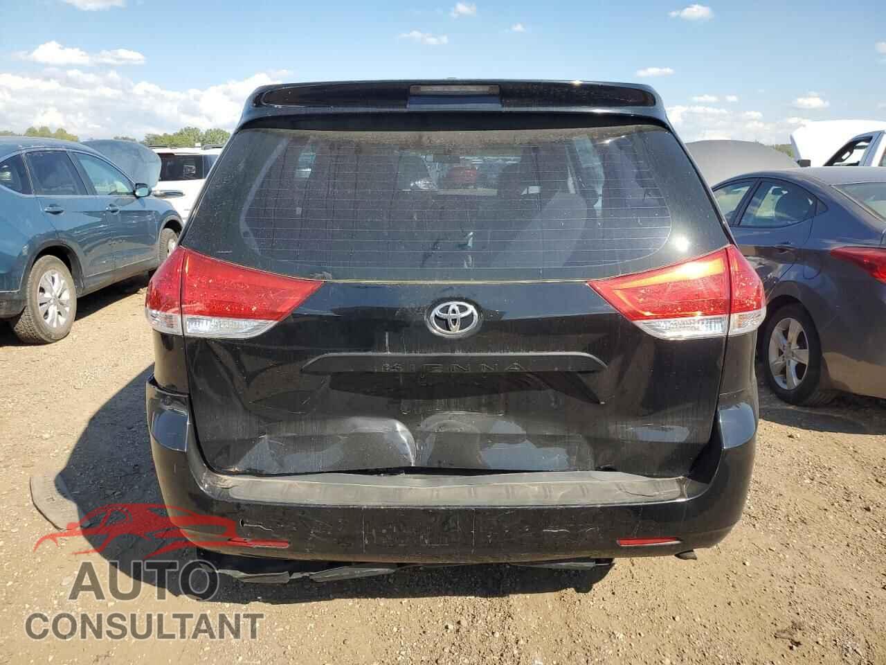 TOYOTA SIENNA 2012 - 5TDKA3DC4CS014075