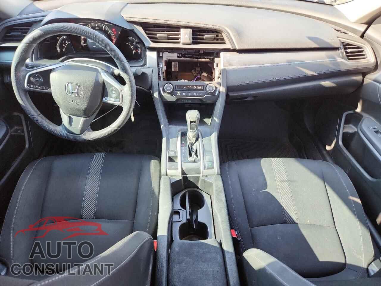 HONDA CIVIC 2018 - 2HGFC2F58JH574621