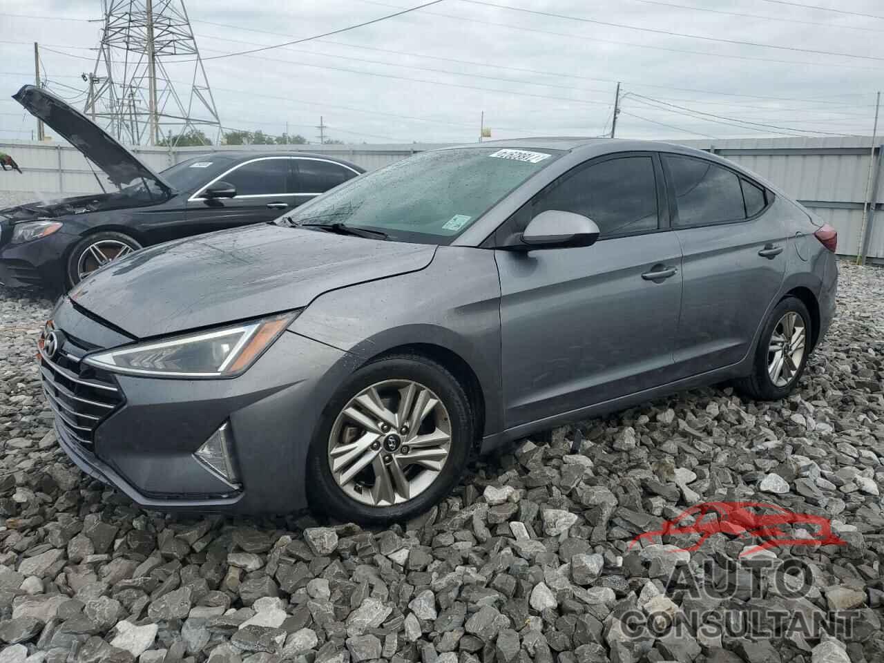 HYUNDAI ELANTRA 2019 - KMHD84LF9KU874629