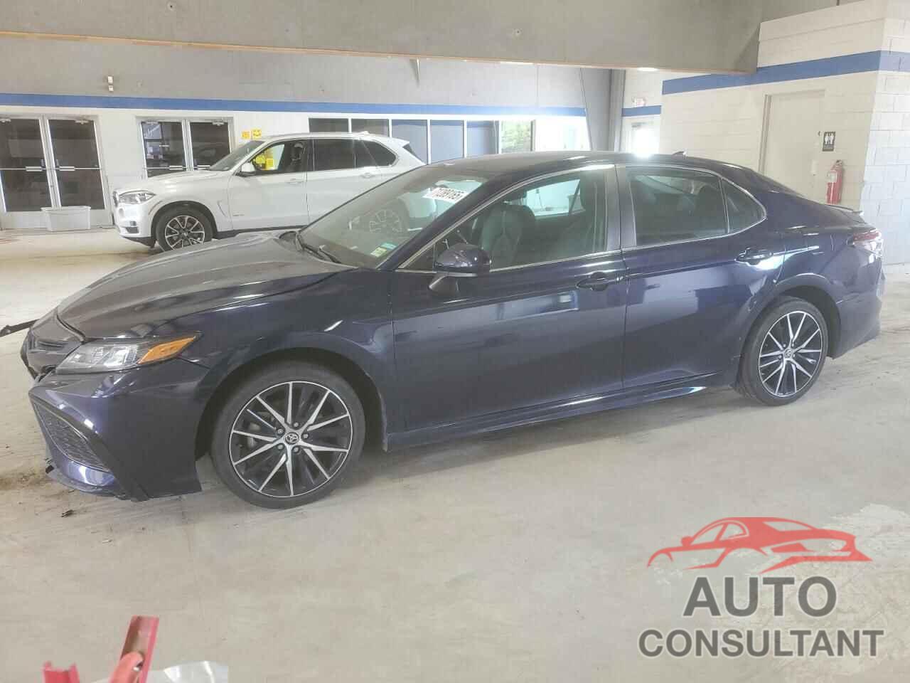 TOYOTA CAMRY 2021 - 4T1G11AK7MU599331