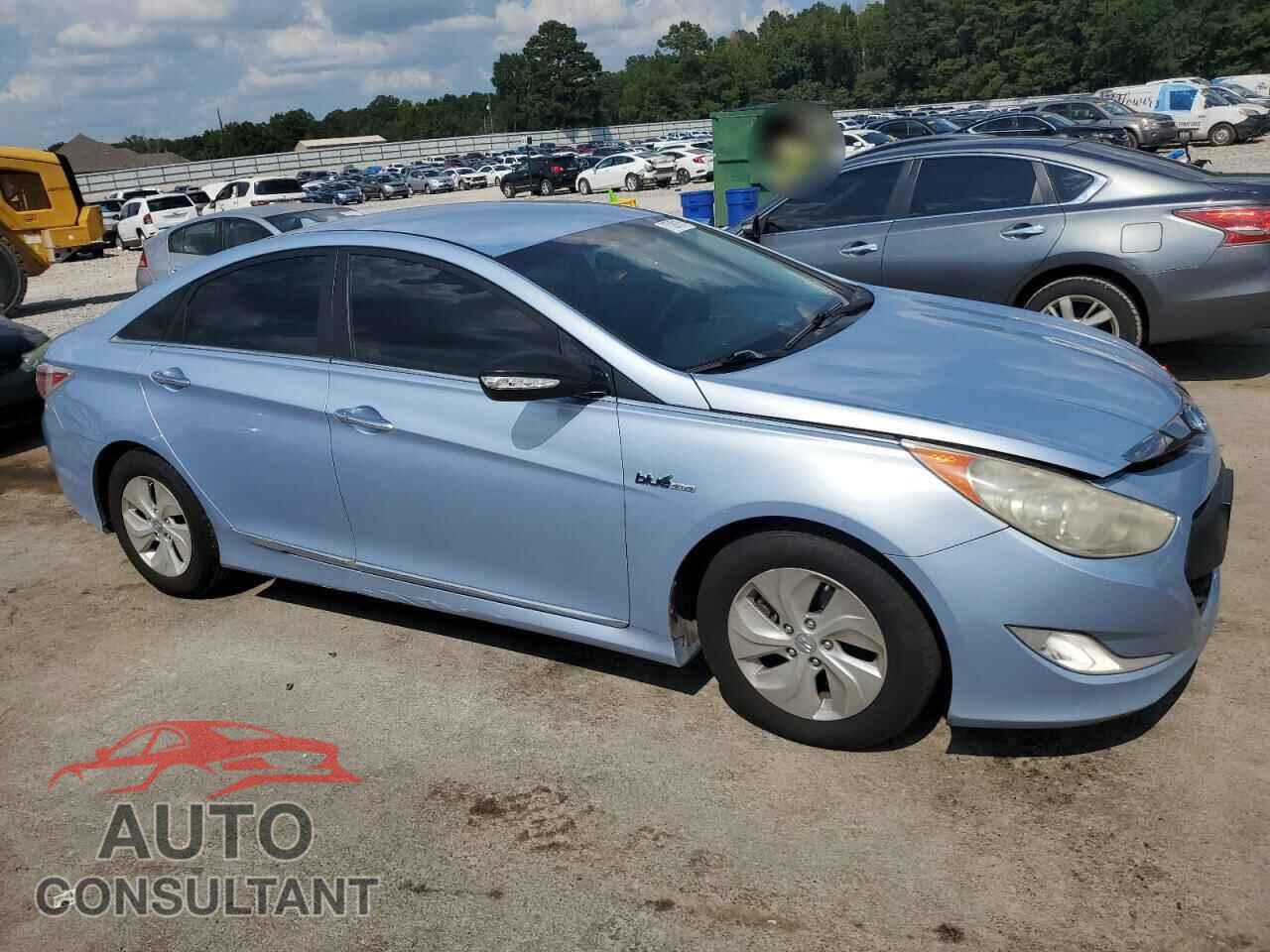 HYUNDAI SONATA 2013 - KMHEC4A45DA085015