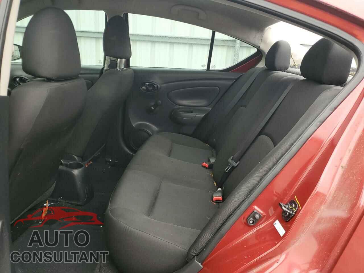 NISSAN VERSA 2019 - 3N1CN7AP7KL875796