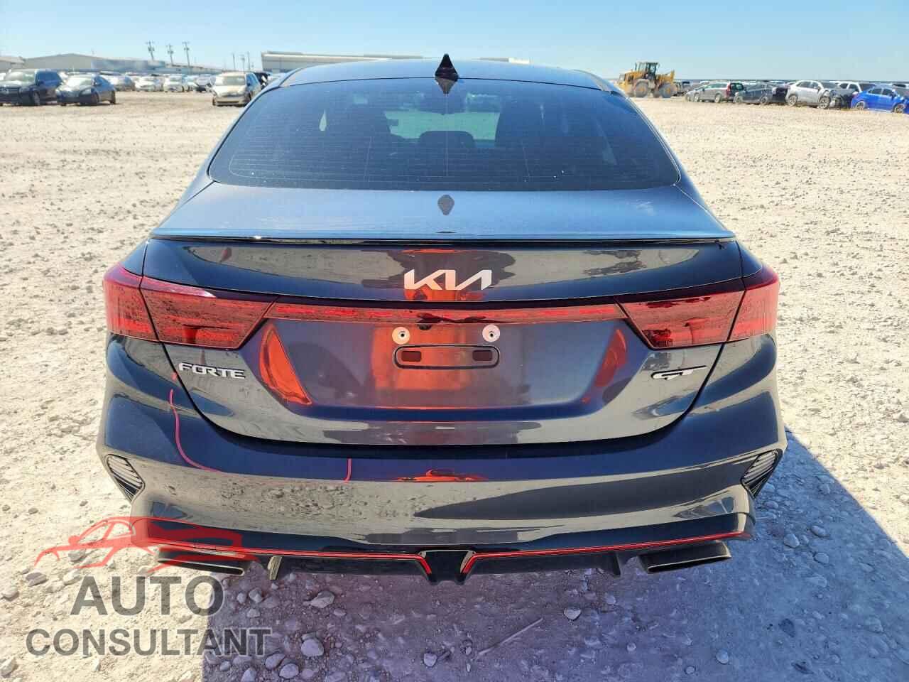KIA FORTE 2023 - 3KPF44AC3PE592011