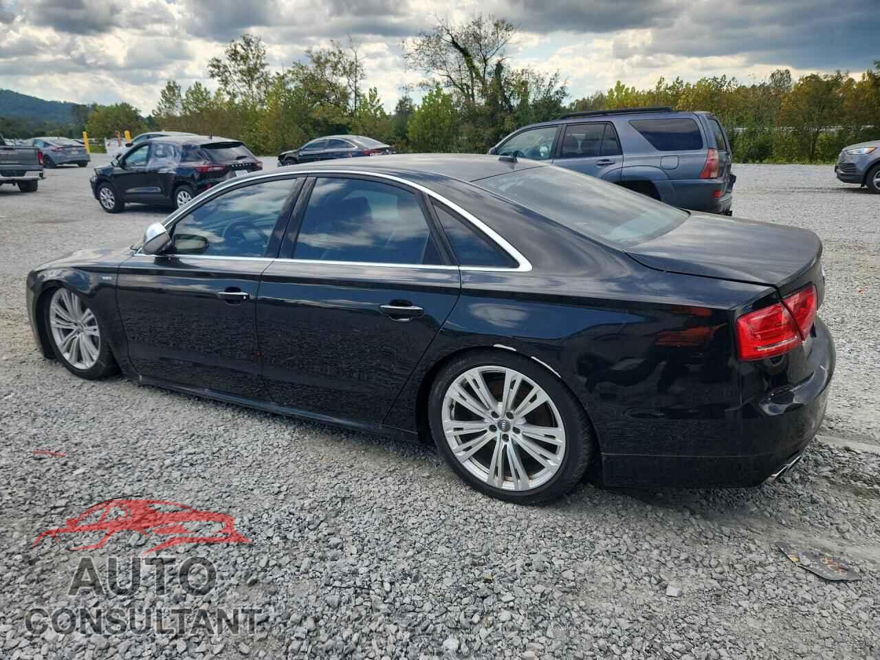 AUDI S8 2013 - WAUD2AFD4DN009950