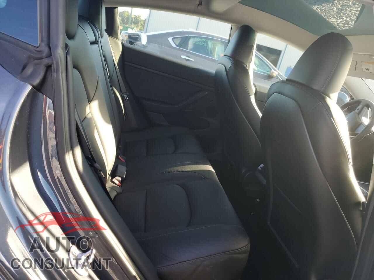 TESLA MODEL 3 2023 - 5YJ3E1EA9PF604048