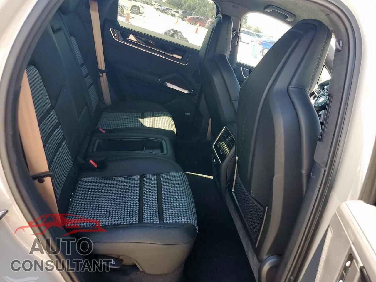 PORSCHE CAYENNE 2025 - WP1BG2AY3SDA43097