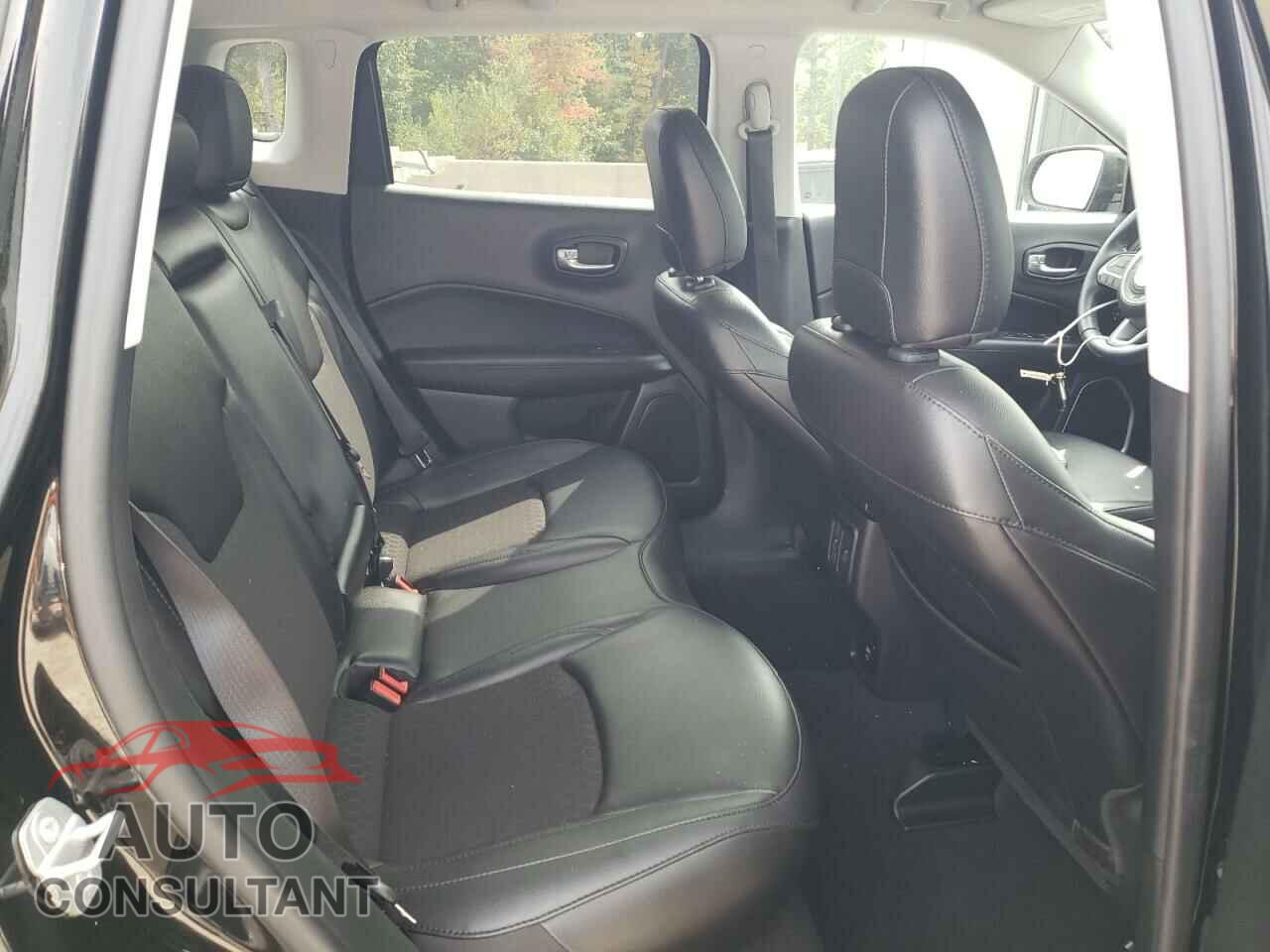 JEEP COMPASS 2020 - 3C4NJDBB0LT256199
