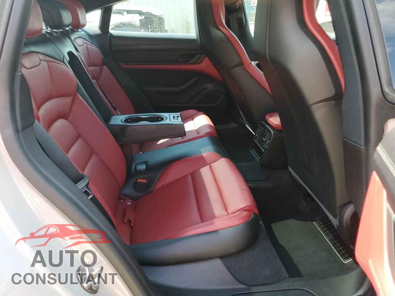 PORSCHE TAYCAN 2024 - WP0AA2Y14RSA12120
