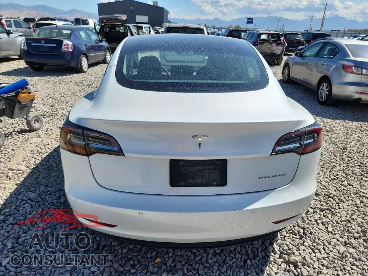 TESLA MODEL 3 2022 - 5YJ3E1EB5NF194807