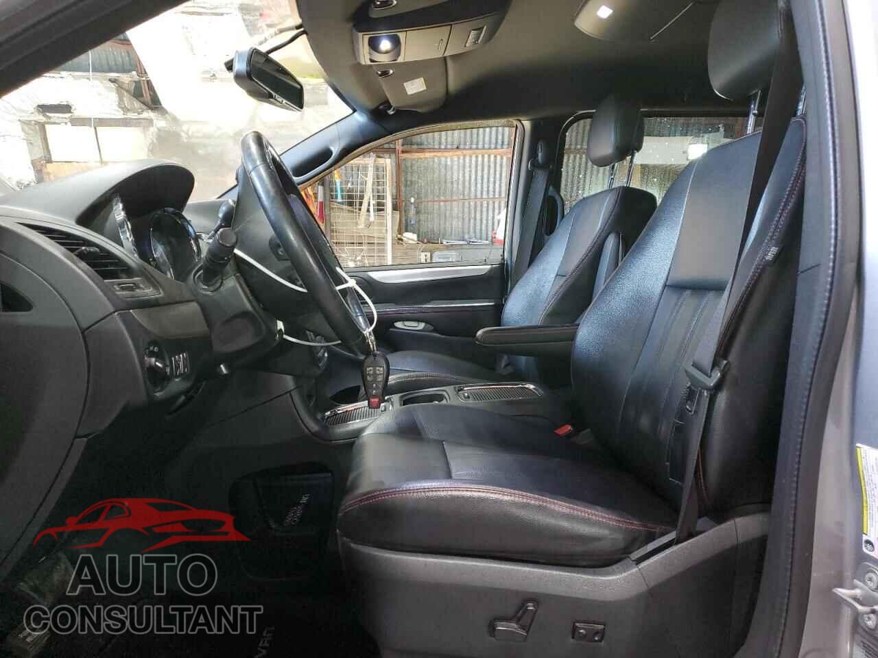 DODGE CARAVAN 2017 - 2C4RDGEG2HR674209