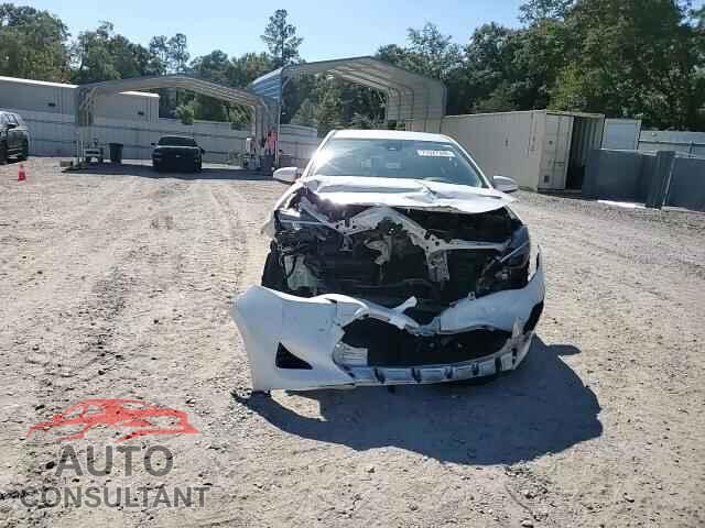 TOYOTA COROLLA 2018 - 5YFBURHE6JP806837