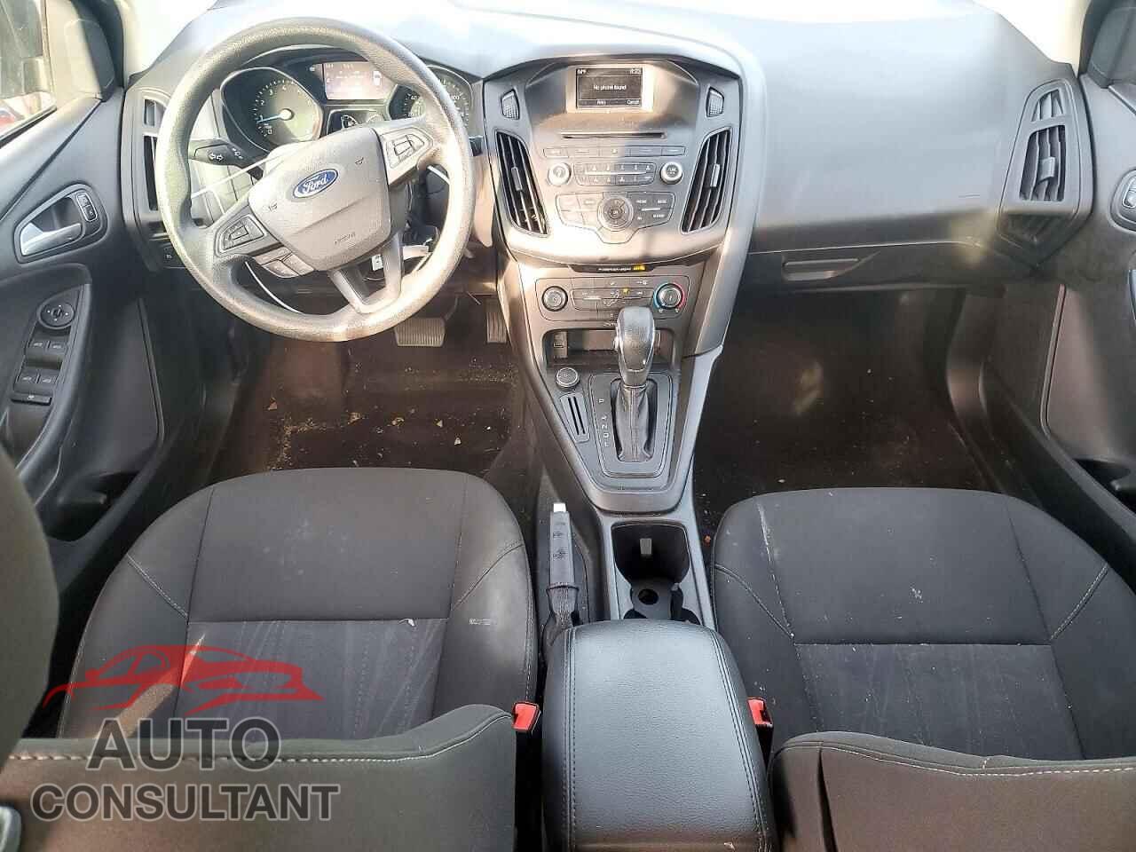 FORD FOCUS 2017 - 1FADP3F24HL326567