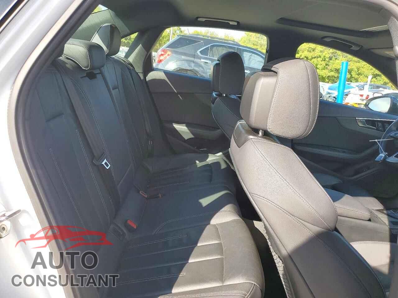 AUDI A4 2022 - WAUEAAF49NN013677