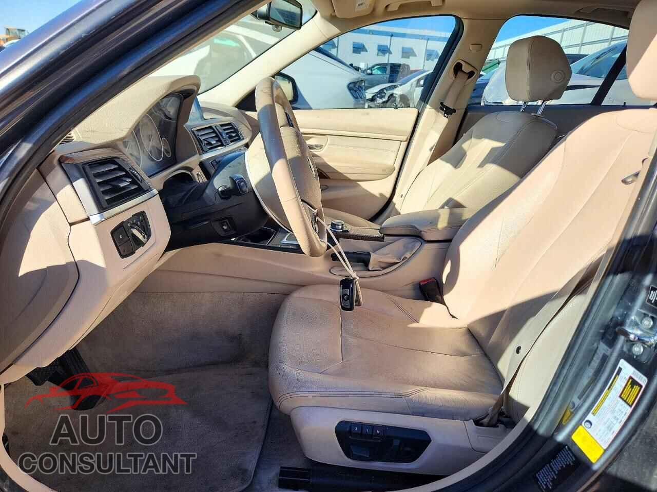 BMW 3 SERIES 2012 - WBA3A5C59CF258191