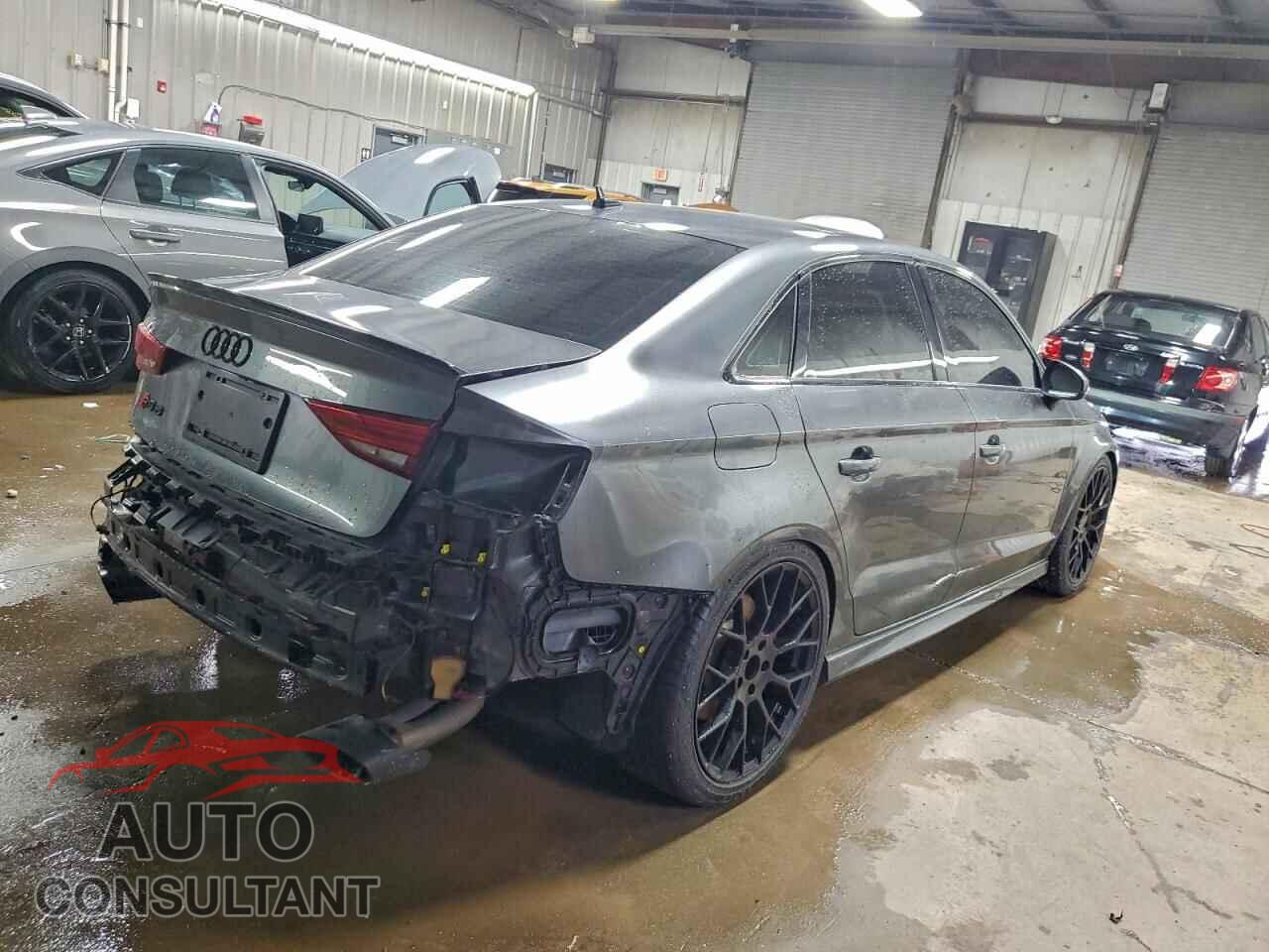 AUDI RS3 2019 - WUABWGFF4KA905272