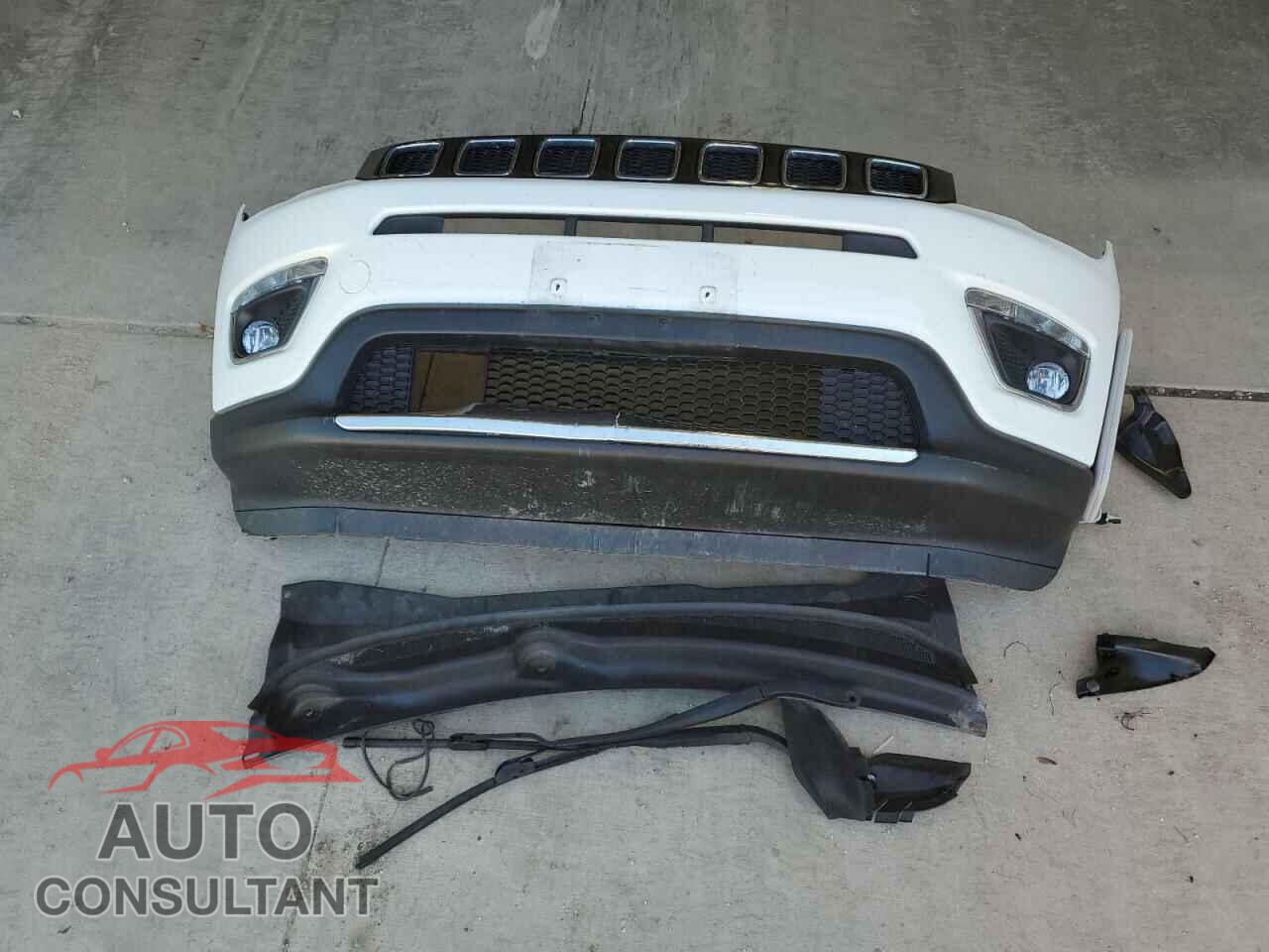 JEEP COMPASS 2018 - 3C4NJDCB7JT264229