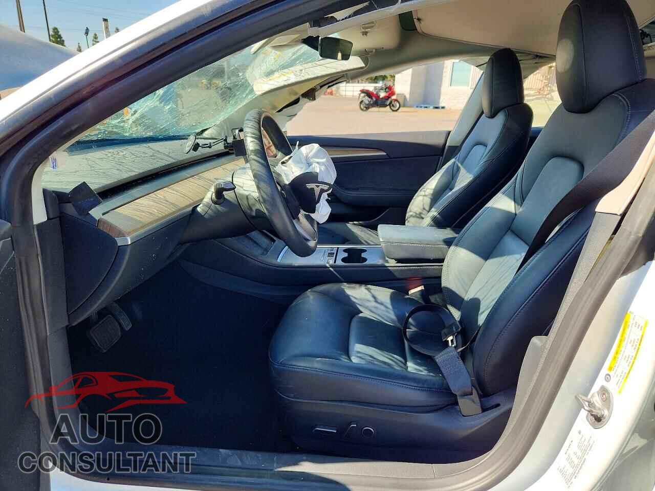 TESLA MODEL 3 2023 - 5YJ3E1EA5PF563076