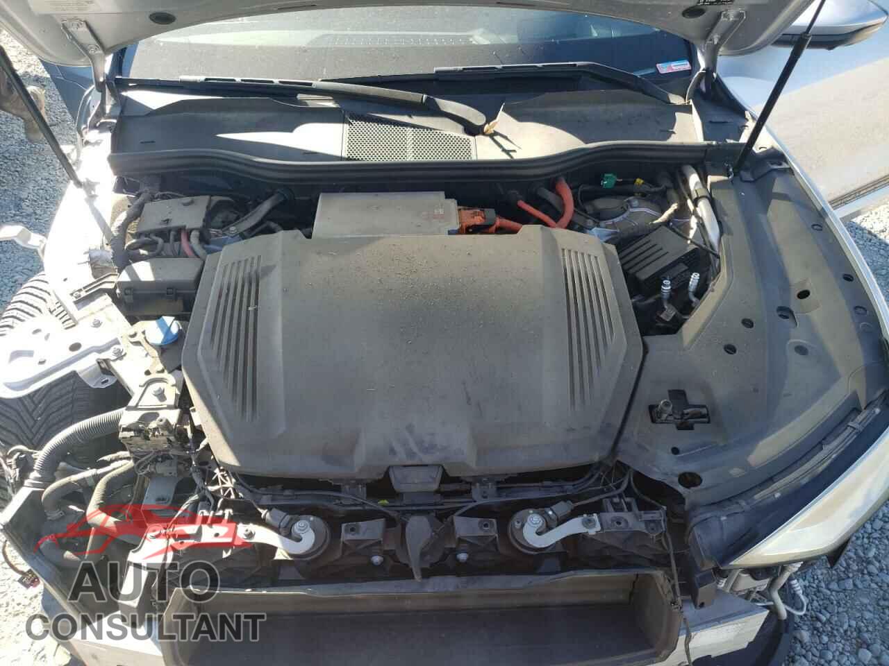 AUDI E-TRON 2019 - WA1VAAGE0KB021748