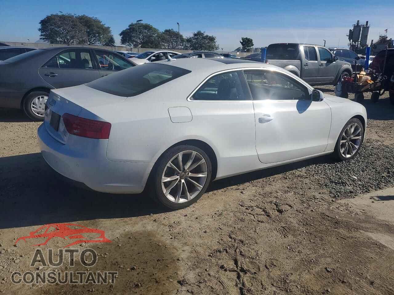 AUDI A5 2013 - WAULFAFR0DA033603