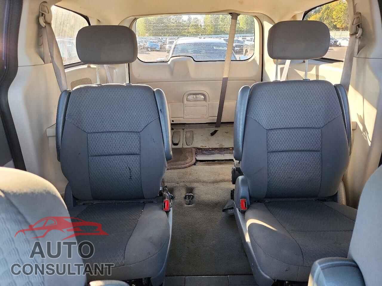 DODGE CARAVAN 2010 - 2D4RN4DE5AR363121