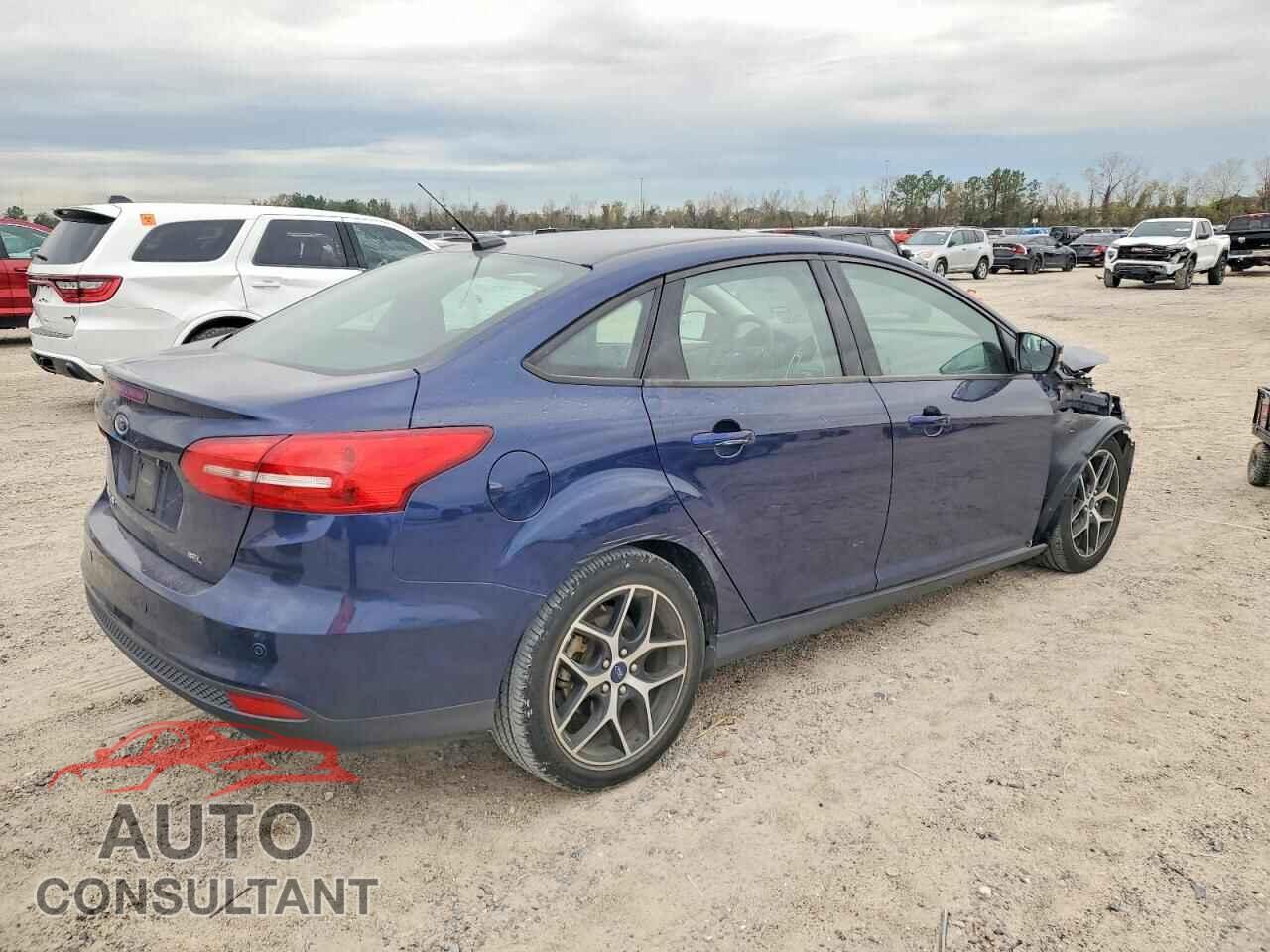 FORD FOCUS 2017 - 1FADP3H22HL344238
