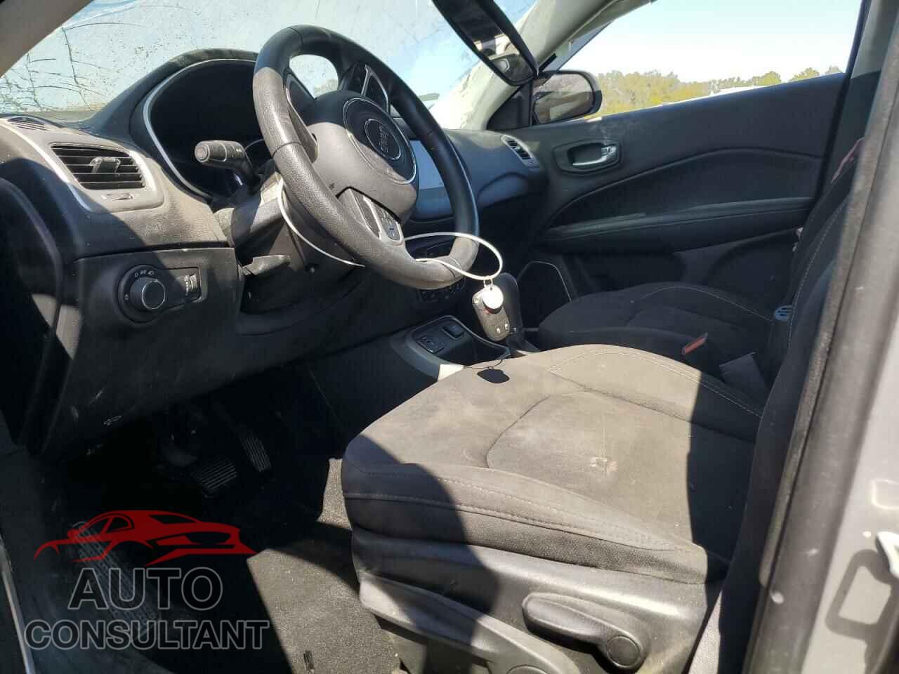 JEEP COMPASS 2019 - 3C4NJCAB1KT773425