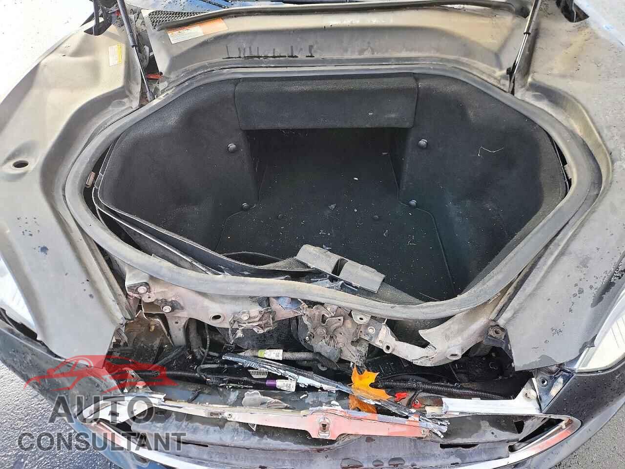 TESLA MODEL S 2014 - 5YJSA1H17EFP32417