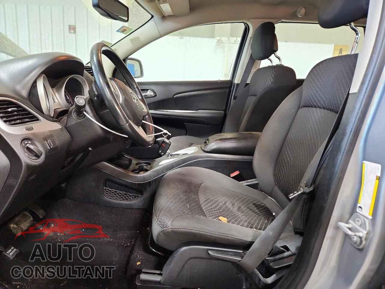 DODGE JOURNEY 2015 - 3C4PDCAB7FT600076