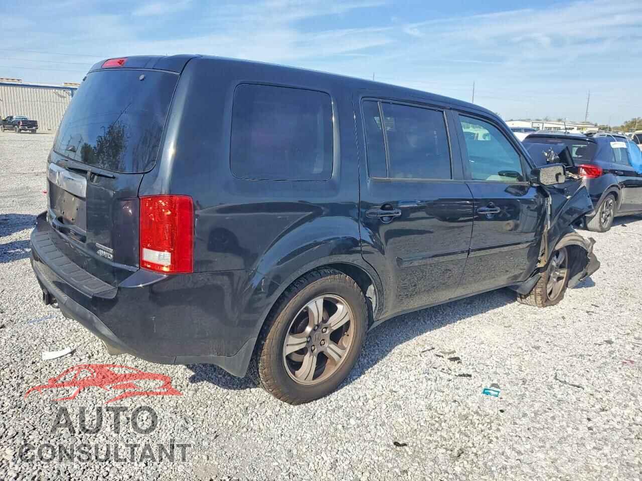 HONDA PILOT 2015 - 5FNYF4H3XFB064807