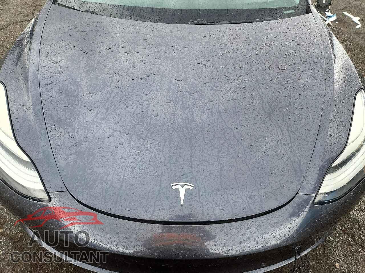 TESLA MODEL 3 2018 - 5YJ3E1EBXJF130790