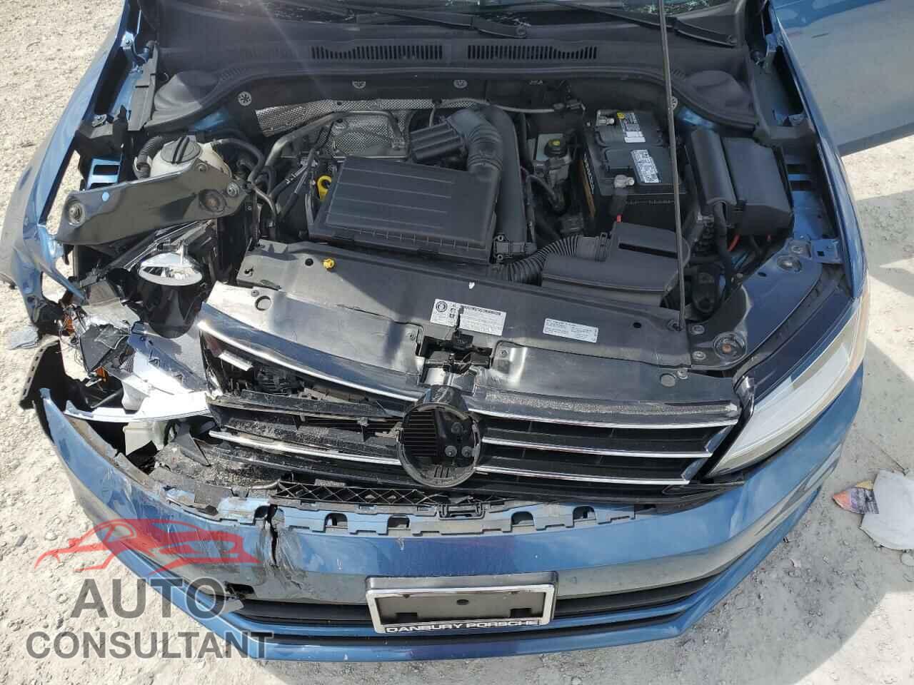 VOLKSWAGEN JETTA 2017 - 3VW2B7AJ7HM268150